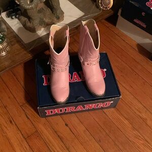 Pink girls cowboy boots size 3 like new